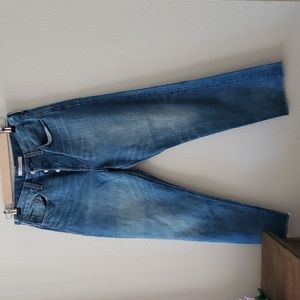 Levi's Wedgie Straight Jeans size 28